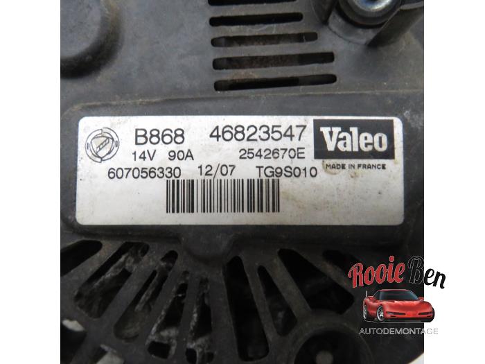 Dynamo van een Lancia Musa 1.3 JTD Multijet 90 2007