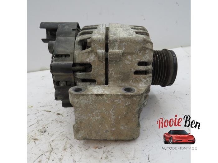 Dynamo van een Lancia Musa 1.3 JTD Multijet 90 2007