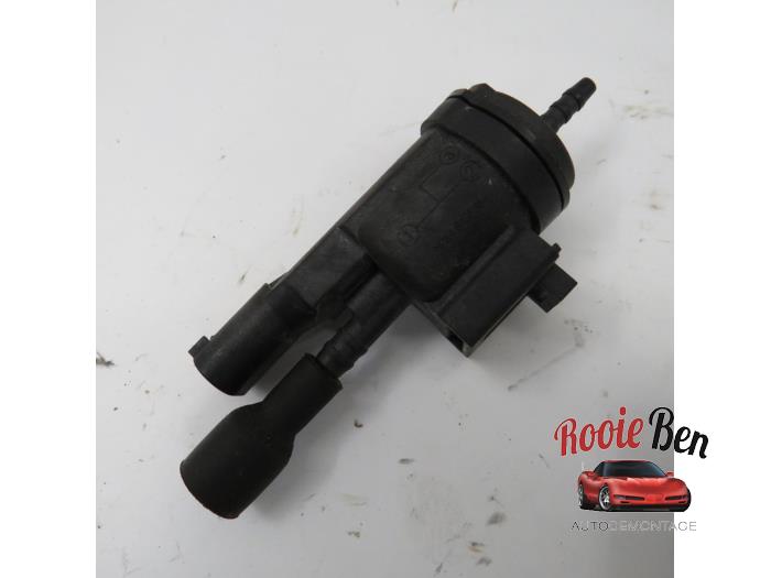 Turbodruk sensor van een Mercedes-Benz GLC (X253) 2.0 300 16V 4-Matic 2016