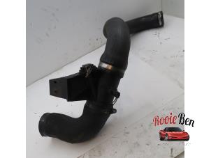 Gebruikte Intercooler Slang Mercedes Sprinter 5t (906.15/906.25) 519 CDI, BlueTEC V6 24V Prijs € 50,00 Margeregeling aangeboden door Rooie Ben autodemontage