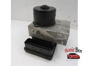 Gebruikte ABS Pomp Landrover Freelander Hard Top 2.0 td4 16V Prijs € 50,00 Margeregeling aangeboden door Rooie Ben autodemontage