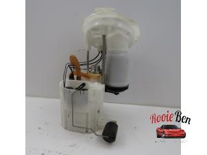 Gebruikte Benzinepomp BMW 4 serie Gran Coupe (F36) 435i 3.0 24V Prijs op aanvraag aangeboden door Rooie Ben autodemontage