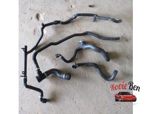 Gebruikte Koelwaterslang BMW 4 serie Gran Coupe (F36) 435i 3.0 24V Prijs € 100,00 Margeregeling aangeboden door Rooie Ben autodemontage