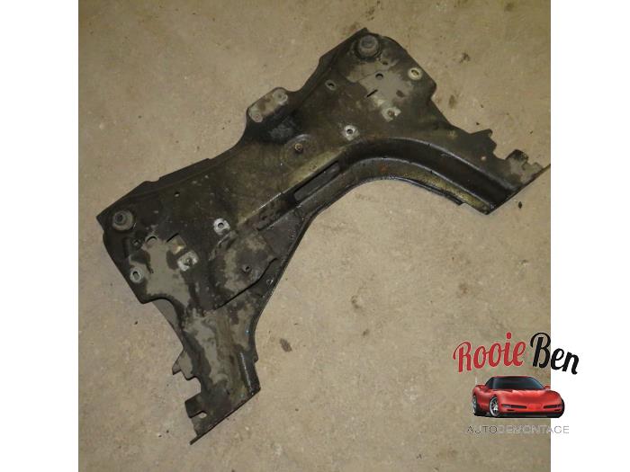 Gebruikte Subframe Renault Clio III (BR/CR) 1.5 dCi FAP Prijs € 50,00 Margeregeling aangeboden door Rooie Ben autodemontage