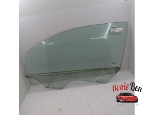 Gebruikte Deurruit 4Deurs links-voor Dodge Caliber 1.8 16V Prijs € 50,00 Margeregeling aangeboden door Rooie Ben autodemontage