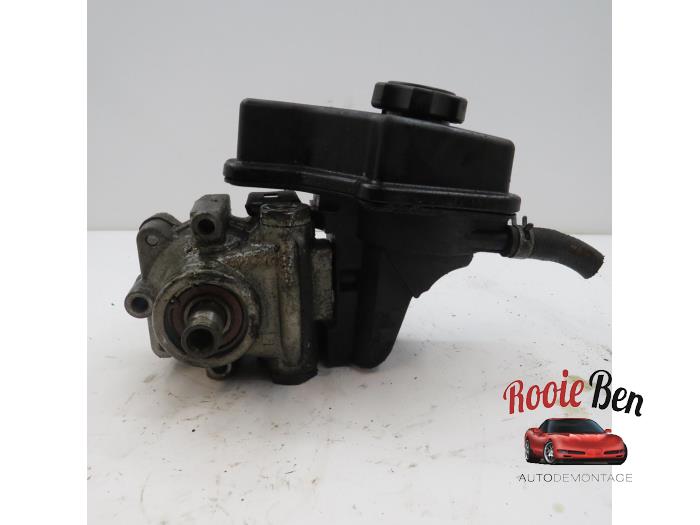 Gebruikte Stuurbekrachtiging Pomp Cadillac Seville (K-body) 4.6 STS/North Star V8 32V Prijs € 75,00 Margeregeling aangeboden door Rooie Ben autodemontage
