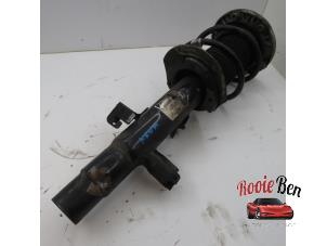 Gebruikte Voorpoot links BMW 4 serie Gran Coupe (F36) 435i 3.0 24V Prijs € 60,00 Margeregeling aangeboden door Rooie Ben autodemontage