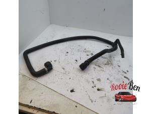 Gebruikte Slang (diversen) Mercedes C (W205) C-350 e 2.0 16V Prijs op aanvraag aangeboden door Rooie Ben autodemontage