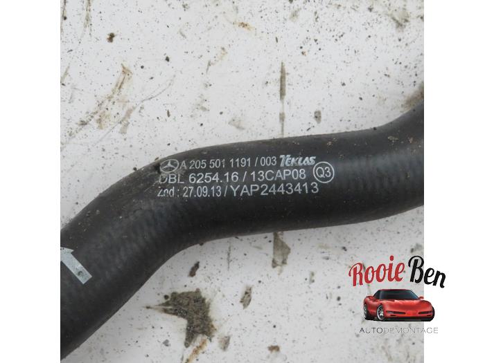 Slang (diversen) van een Mercedes-Benz C (W205) C-350 e 2.0 16V 2015