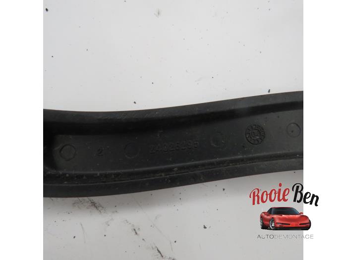 Ruitenwisserarm voor van een Cadillac STS (K63) 3.6 V6 24V VVT Li 2005