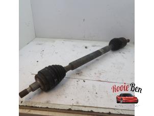 Gebruikte Homokineetas rechts-voor Mercedes ML I (163) 270 2.7 CDI 20V Prijs € 25,00 Margeregeling aangeboden door Rooie Ben autodemontage