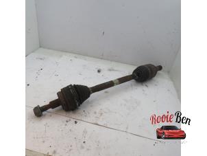 Gebruikte Aandrijfas links-achter Mercedes ML I (163) 270 2.7 CDI 20V Prijs € 25,00 Margeregeling aangeboden door Rooie Ben autodemontage