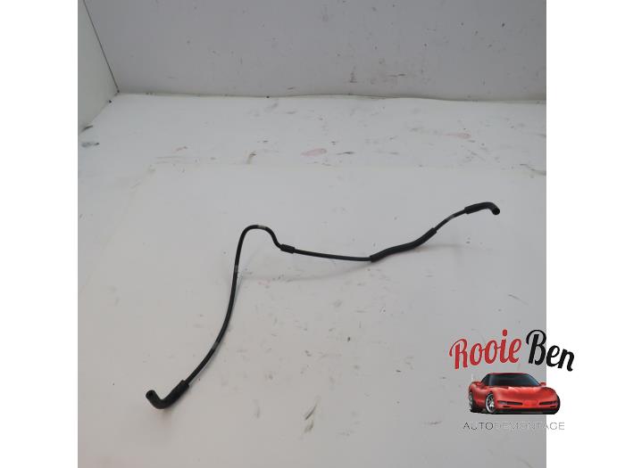 Gebruikte Oliedruk Leiding Mercedes E (W213) E-200 2.0 Turbo 16V 4-Matic Prijs € 20,00 Margeregeling aangeboden door Rooie Ben autodemontage