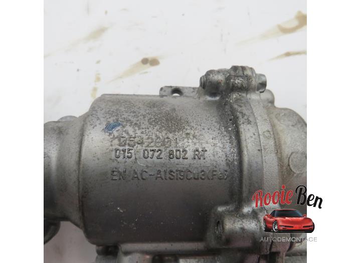 Gebruikte Waterpomp Mercedes E (W213) E-200 2.0 Turbo 16V Prijs € 50,00 Margeregeling aangeboden door Rooie Ben autodemontage