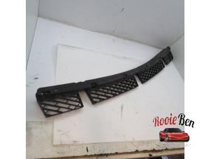 Gebruikte Bumperframe achter Volkswagen Touareg (7PA/PH) 3.0 TDI V6 24V Prijs € 25,00 Margeregeling aangeboden door Rooie Ben autodemontage