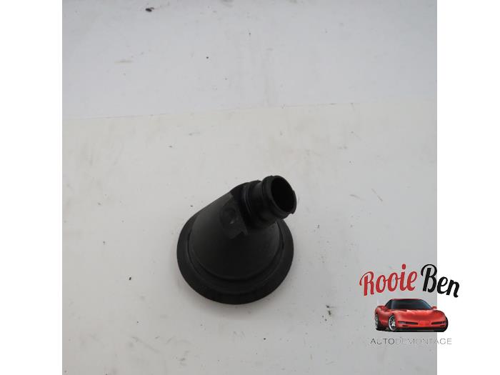 Gebruikte Oliedop Volkswagen Touareg (7PA/PH) 4.2 TDI V8 DPF 32V Prijs € 20,00 Margeregeling aangeboden door Rooie Ben autodemontage