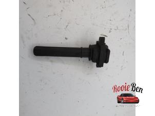 Gebruikte Pen Bobine Chrysler Sebring Convertible (JR) 2.7 V6 24V Prijs € 25,00 Margeregeling aangeboden door Rooie Ben autodemontage