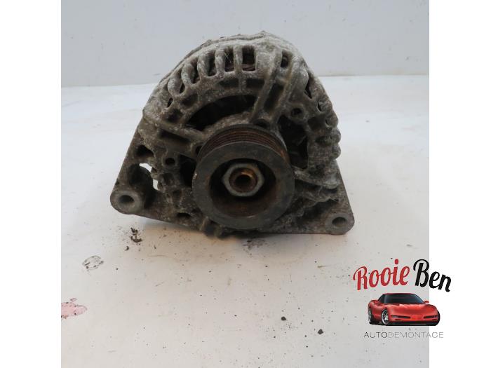 Gebruikte Dynamo Opel Corsa D 1.2 16V LPG Prijs € 20,00 Margeregeling aangeboden door Rooie Ben autodemontage