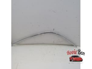 Gebruikte Carrosserielijst BMW 5 serie (E39) 520d 16V Prijs € 25,00 Margeregeling aangeboden door Rooie Ben autodemontage