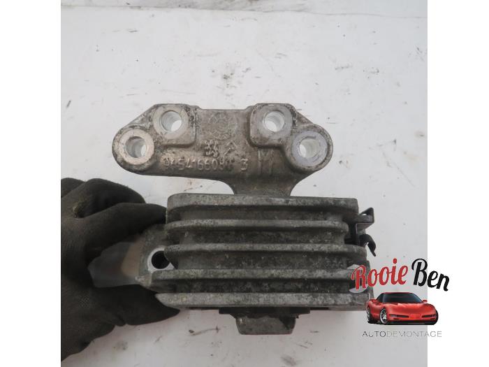 Gebruikte Motorrubber Peugeot 207 CC (WB) 1.6 16V Prijs € 25,00 Margeregeling aangeboden door Rooie Ben autodemontage