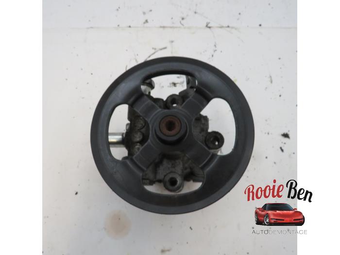 Gebruikte Pomp Servo Mitsubishi Lancer Sports Sedan (CY/CZ) 1.8 MIVEC 16V Bifuel Prijs € 50,00 Margeregeling aangeboden door Rooie Ben autodemontage