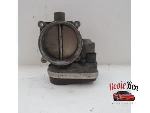 Gebruikte Gasklephuis Dodge Ram 1500 Crew Cab (DS/DJ/D2) 5.7 V8 Hemi 1500 4x2 Prijs op aanvraag aangeboden door Rooie Ben autodemontage