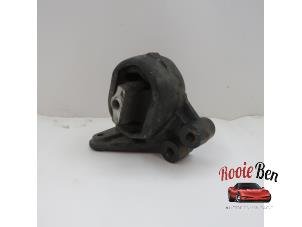 Gebruikte Motorsteun Dodge Ram 1500 Crew Cab (DS/DJ/D2) 5.7 V8 Hemi 1500 4x2 Prijs op aanvraag aangeboden door Rooie Ben autodemontage