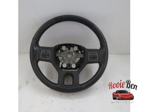 Gebruikte Stuurwiel Dodge Ram 1500 Crew Cab (DS/DJ/D2) 5.7 V8 Hemi 1500 4x2 Prijs op aanvraag aangeboden door Rooie Ben autodemontage