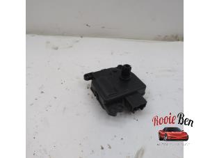 Gebruikte Kachel Ventilatiemotor Dodge Ram 1500 Crew Cab (DS/DJ/D2) 5.7 V8 Hemi 1500 4x2 Prijs op aanvraag aangeboden door Rooie Ben autodemontage