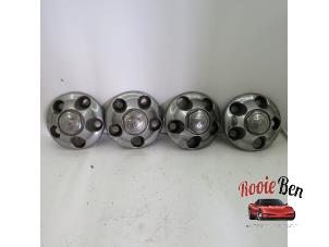 Gebruikte Wieldop set Dodge Ram 3500 (BR/BE) 5.9 1500 4x2 Prijs op aanvraag aangeboden door Rooie Ben autodemontage