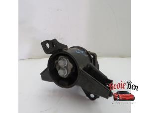 Gebruikte Motorrubber Kia Optima 2.0 CVVT Hybrid 16V Prijs op aanvraag aangeboden door Rooie Ben autodemontage