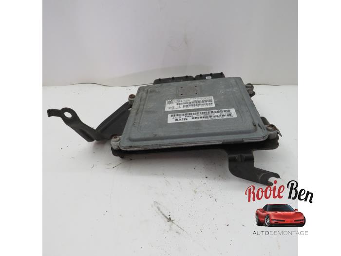 Computer Motormanagement van een Dodge Avenger (JS) 2.0 16V 2008