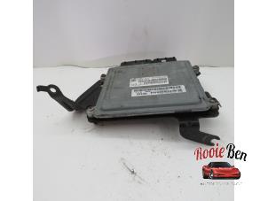 Computer Motormanagement van een Dodge Avenger (JS) 2.0 16V 2008