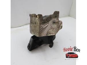 Gebruikte Motorsteun Chevrolet Silverado 1500 Standard Cab 5.3 V8 2500 4x4 Crew Cab Prijs op aanvraag aangeboden door Rooie Ben autodemontage