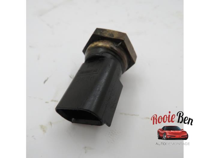 Gebruikte Oliedruk sensor Chrysler Voyager/Grand Voyager (RG/RS) 2.8 CRD 16V Autom. (Dodge Ram Van) Prijs op aanvraag aangeboden door Rooie Ben autodemontage
