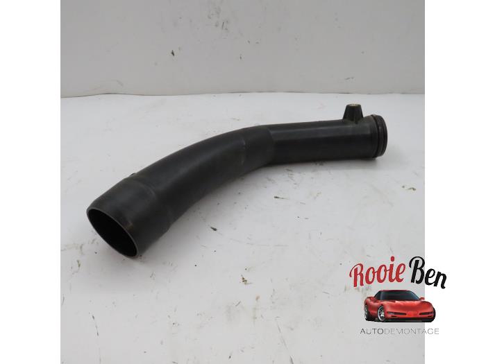 Gebruikte Intercooler Slang Mercedes E (W213) E-200 2.0 Turbo 16V Prijs € 25,00 Margeregeling aangeboden door Rooie Ben autodemontage