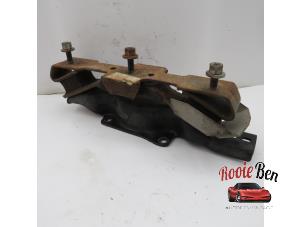 Gebruikte Versnellingsbak Steun Dodge 1500 Crew Cab (DS) 5.7 Hemi V8 4x4 Prijs op aanvraag aangeboden door Rooie Ben autodemontage