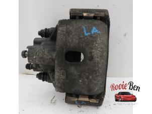 Gebruikte Remklauw (Tang) links-achter Dodge 1500 Crew Cab (DS) 5.7 Hemi V8 4x4 Prijs op aanvraag aangeboden door Rooie Ben autodemontage