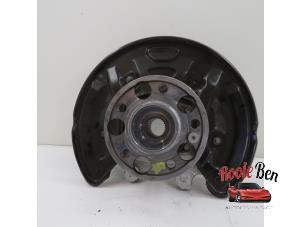 Gebruikte Fusee links-achter Mercedes GLC Coupe (C253) 2.0 300 e 16V 4-Matic Prijs € 250,00 Margeregeling aangeboden door Rooie Ben autodemontage