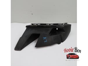 Gebruikte Koplampframe links Dodge 1500 Crew Cab (DS) 5.7 Hemi V8 4x4 Prijs op aanvraag aangeboden door Rooie Ben autodemontage