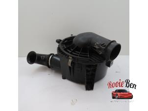 Gebruikte Luchtfilterhuis Ford Ranger 3.2 TDCI 20V 4x4 Prijs € 100,00 Margeregeling aangeboden door Rooie Ben autodemontage