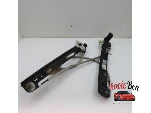 Gebruikte Ruitmechaniek 4Deurs rechts-voor Dodge Caliber 2.0 CRD 16V Prijs € 60,00 Margeregeling aangeboden door Rooie Ben autodemontage