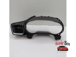 Gebruikte Kilometerteller sierlijst Kia Xceed 1.0 T-GDi 12V Prijs op aanvraag aangeboden door Rooie Ben autodemontage