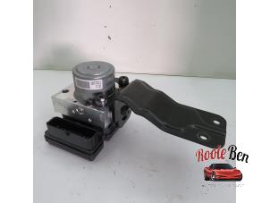 Gebruikte ABS Pomp Kia Xceed 1.0 T-GDi 12V Prijs € 250,00 Margeregeling aangeboden door Rooie Ben autodemontage