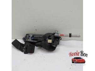 Gebruikte Gordelspanner links Volvo V50 (MW) 1.8 16V Prijs € 10,00 Margeregeling aangeboden door Rooie Ben autodemontage