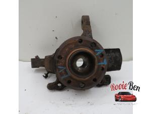 Gebruikte Asschenkel links-voor Opel Astra H SW (L35) 1.7 CDTi 16V Prijs € 30,00 Margeregeling aangeboden door Rooie Ben autodemontage