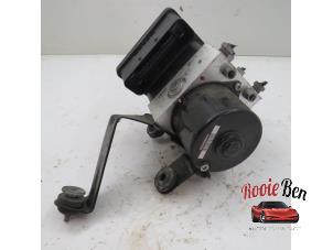Gebruikte ABS Pomp Volvo V50 (MW) 1.6 D 16V Prijs € 50,00 Margeregeling aangeboden door Rooie Ben autodemontage
