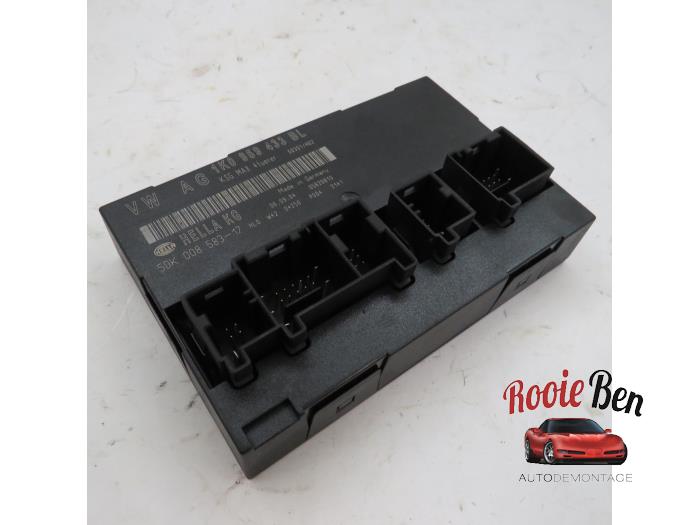 Computer Body Control van een Volkswagen Touran (1T1/T2) 1.9 TDI 105 Euro 3 2004