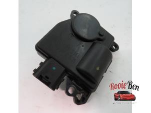 Gebruikte Kachelklep Motor Dodge 1500 Crew Cab (DS) 5.7 Hemi V8 4x4 Prijs € 50,00 Margeregeling aangeboden door Rooie Ben autodemontage