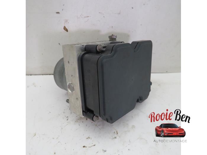 Gebruikte ABS Pomp Mercedes A (177.0) 2.0 A-220 Turbo 16V Prijs € 150,00 Margeregeling aangeboden door Rooie Ben autodemontage